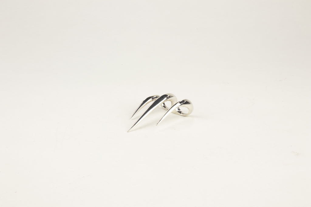 TRIPLE CLAW RING